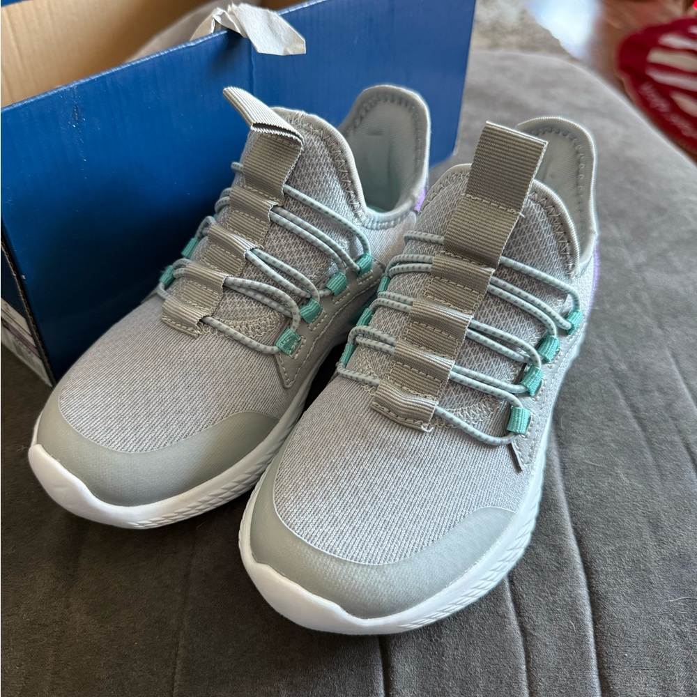 Brand new girls sneakers